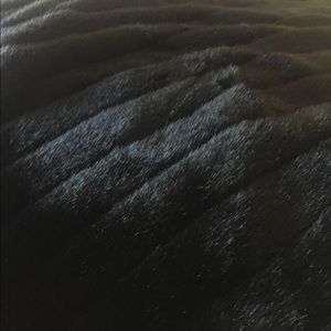 Ethan Allen Black Faux Fur Thro. NEW